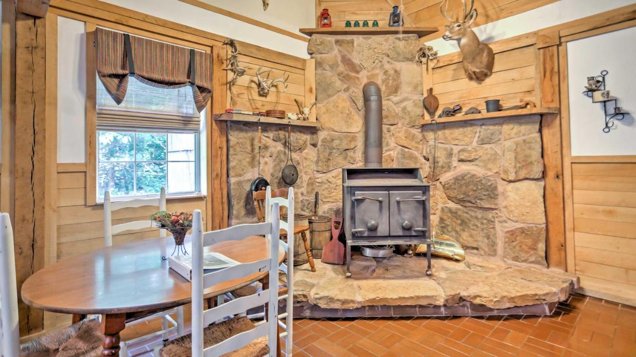 Rustic Taswell Cabin Grill And Walk To Patoka Lake! Екстер'єр фото